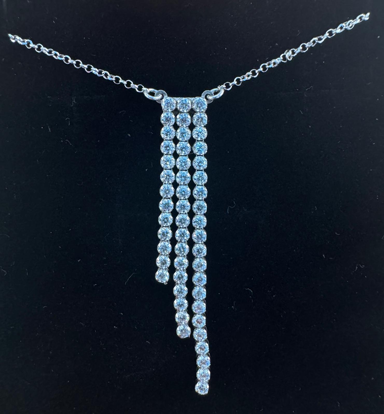 Collana in Argento con zirconi pendenti